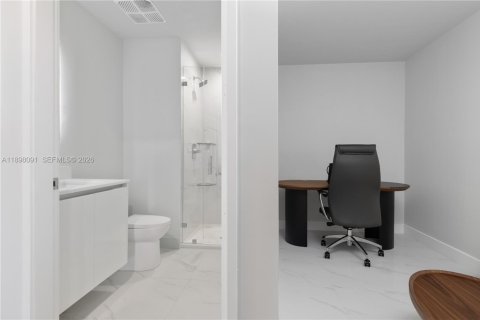 Купить кондоминиум в Майами, Флорида 2 спальни, 143.26м2, № 2054634 - фото 22