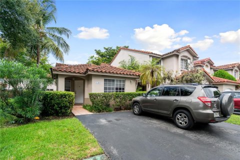 Townhouse in Miami, Florida 3 bedrooms, 99.41 sq.m. № 1944004 - photo 2