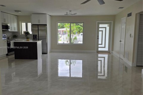 Villa ou maison à vendre à Miami Gardens, Floride: 3 chambres, 136.19 m2 № 2088403 - photo 6