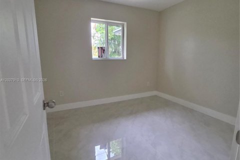 Villa ou maison à vendre à Miami Gardens, Floride: 3 chambres, 136.19 m2 № 2088403 - photo 12