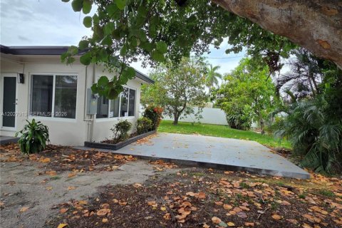 Villa ou maison à vendre à Miami Gardens, Floride: 3 chambres, 136.19 m2 № 2088403 - photo 25