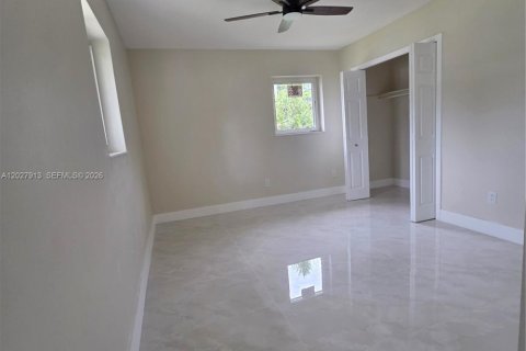 Villa ou maison à vendre à Miami Gardens, Floride: 3 chambres, 136.19 m2 № 2088403 - photo 16