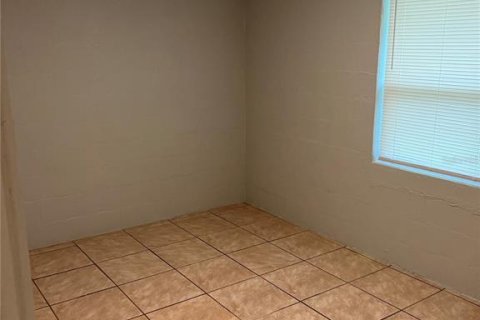Immobilier commercial à vendre à Orlando, Floride: 8 chambres, 260.87 m2 № 1570954 - photo 3