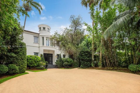 Casa en alquiler en Miami Beach, Florida, 6 dormitorios, 469.53 m2 № 1993639 - foto 1