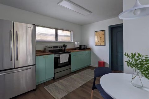 Immobilier commercial à vendre à Sarasota, Floride: 1 chambre, 157.56 m2 № 2415110 - photo 26