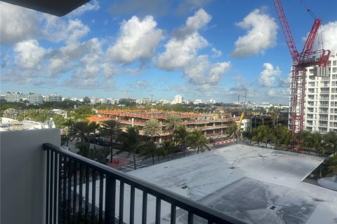 Copropriété à louer à Surfside, Floride: 2 chambres, 95.13 m2 № 2000487 - photo 4