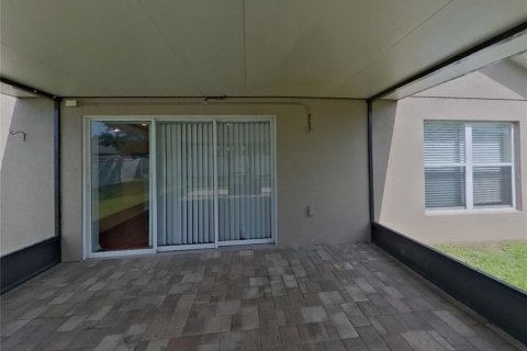 House in Land O' Lakes, Florida 3 bedrooms, 129.51 sq.m. № 1910125 - photo 14