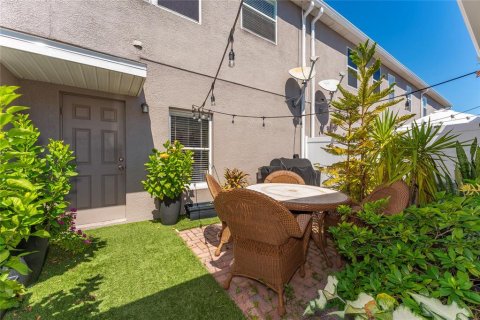 Townhouse in Orlando, Florida 3 bedrooms, 127.74 sq.m. № 2394244 - photo 30