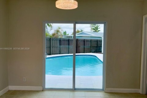 Villa ou maison à vendre à Oakland Park, Floride: 4 chambres, 155.8 m2 № 2050432 - photo 10