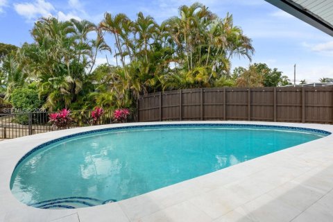 Villa ou maison à vendre à Oakland Park, Floride: 4 chambres, 155.8 m2 № 2050432 - photo 11