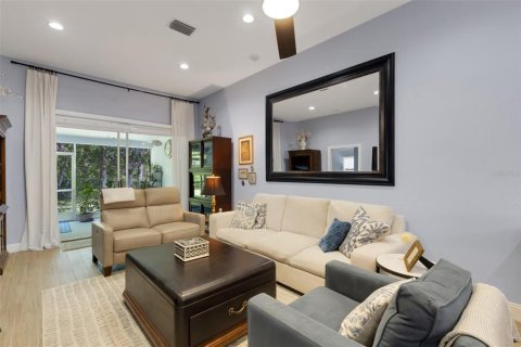 Casa en venta en Palm Harbor, Florida, 3 dormitorios, 154.22 m2 № 1717780 - foto 7