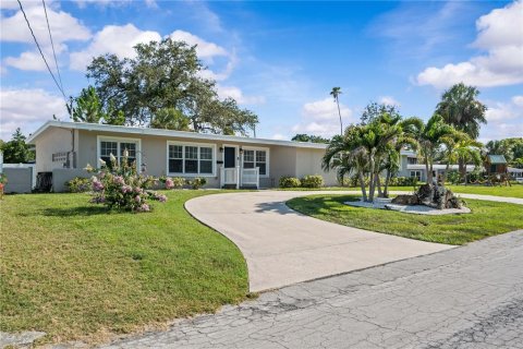 Villa ou maison à vendre à Belleair, Floride: 3 chambres, 166.11 m2 № 1827807 - photo 3