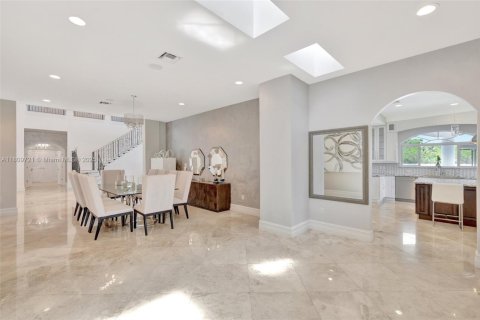 House in Southwest Ranches, Florida 8 bedrooms, 740.06 sq.m. № 1756677 - photo 24