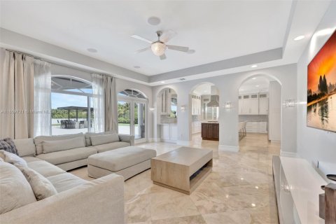 House in Southwest Ranches, Florida 8 bedrooms, 740.06 sq.m. № 1756677 - photo 29