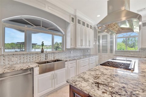 House in Southwest Ranches, Florida 8 bedrooms, 740.06 sq.m. № 1756677 - photo 28