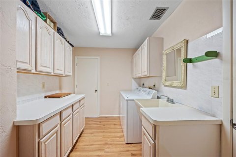 House in Venice, Florida 2 bedrooms, 173.17 sq.m. № 1545324 - photo 22