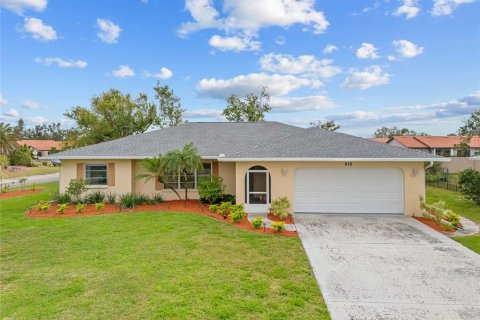 House in Venice, Florida 2 bedrooms, 173.17 sq.m. № 1545324 - photo 1