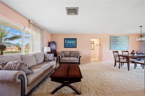 House in Venice, Florida 2 bedrooms, 173.17 sq.m. № 1545324 - photo 10