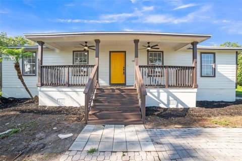 House in Okeechobee, Florida 4 bedrooms, 190.36 sq.m. № 1770897 - photo 2