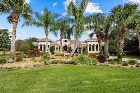 Casa en venta en Palm Coast, Florida, 4 dormitorios, 418.71 m2 № 1755291 - foto 1