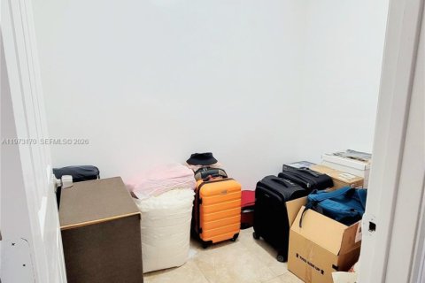 Copropriété à louer à Miami, Floride: 2 chambres, 79.52 m2 № 2033240 - photo 22