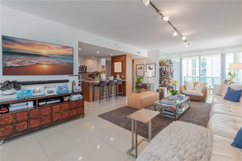 Condominio en venta en North Bay Village, Florida, 3 dormitorios, 177.44 m2 № 1860787 - foto 13