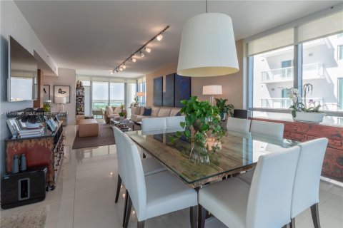Condominio en venta en North Bay Village, Florida, 3 dormitorios, 177.44 m2 № 1860787 - foto 12