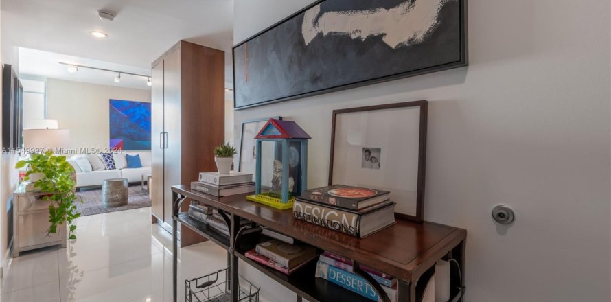 Condominio en North Bay Village, Florida, 3 dormitorios  № 1860787