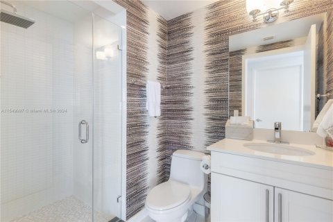 Condominio en venta en North Bay Village, Florida, 3 dormitorios, 177.44 m2 № 1860787 - foto 18