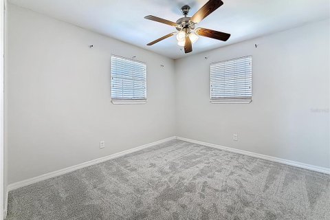 House in Saint Petersburg, Florida 4 bedrooms, 156.08 sq.m. № 1877386 - photo 25
