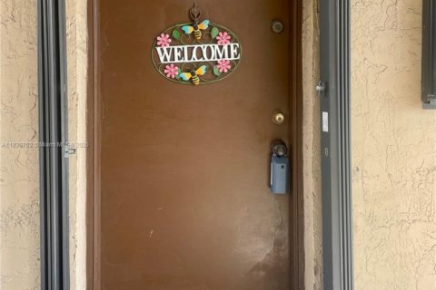 Copropriété à vendre à Miami, Floride: 2 chambres, 71.53 m2 № 1949731 - photo 2