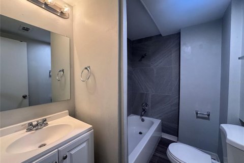 House in Tampa, Florida 3 bedrooms, 92.9 sq.m. № 1834974 - photo 18