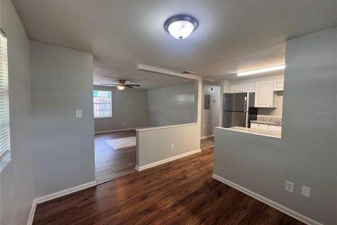 House in Tampa, Florida 3 bedrooms, 92.9 sq.m. № 1834974 - photo 13