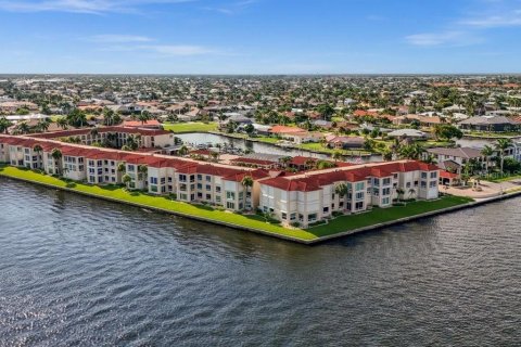 Купить кондоминиум в Пунта-Горда, Флорида 9 комнат, 145.3м2, № 2266989 - фото 5