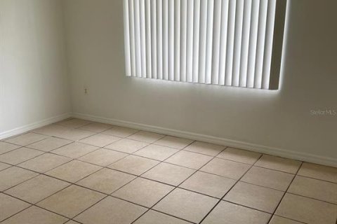 Condo in Bradenton, Florida, 1 bedroom  № 1744214 - photo 8