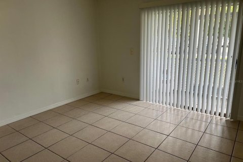 Condo in Bradenton, Florida, 1 bedroom  № 1744214 - photo 9