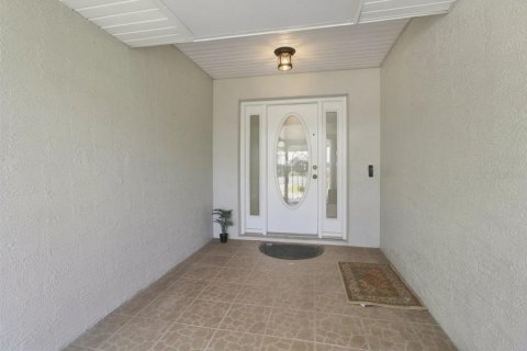 House in Inverness, Florida 3 bedrooms, 192.96 sq.m. № 2280580 - photo 4