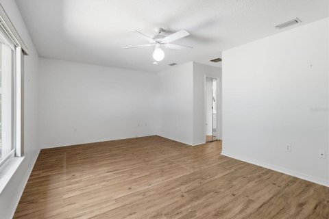 House in Inverness, Florida 3 bedrooms, 192.96 sq.m. № 2280580 - photo 17