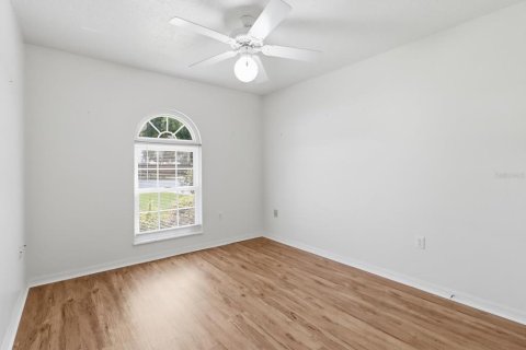 House in Inverness, Florida 3 bedrooms, 192.96 sq.m. № 2280580 - photo 11