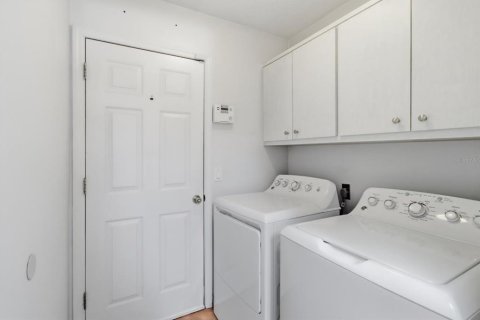 House in Inverness, Florida 3 bedrooms, 192.96 sq.m. № 2280580 - photo 19