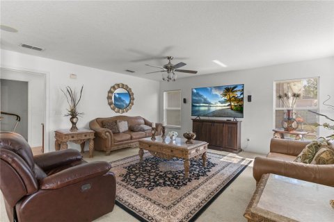 Villa ou maison à vendre à Orlando, Floride: 6 chambres, 326.46 m2 № 1829719 - photo 16