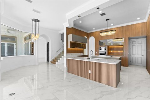 Casa en venta en Orlando, Florida, 6 dormitorios, 589.56 m2 № 1837412 - foto 25
