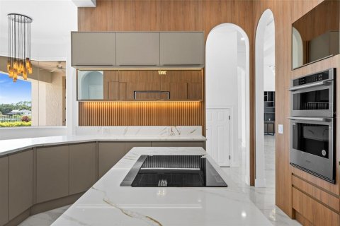 Casa en venta en Orlando, Florida, 6 dormitorios, 589.56 m2 № 1837412 - foto 28
