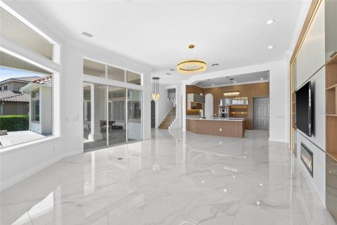 Casa en venta en Orlando, Florida, 6 dormitorios, 589.56 m2 № 1837412 - foto 23