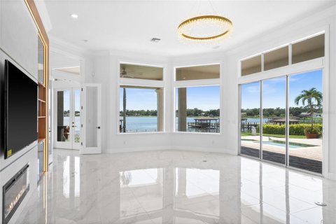 Casa en venta en Orlando, Florida, 6 dormitorios, 589.56 m2 № 1837412 - foto 15