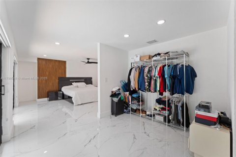 House in Coral Springs, Florida 4 bedrooms, 202.81 sq.m. № 1712360 - photo 25