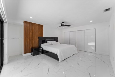 House in Coral Springs, Florida 4 bedrooms, 202.81 sq.m. № 1712360 - photo 26