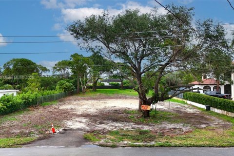 Terreno en venta en Miami, Florida № 1816422 - foto 7