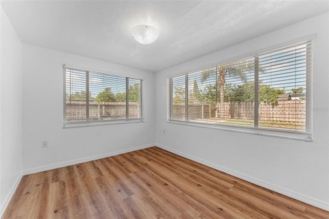Villa ou maison à vendre à Holiday, Floride: 2 chambres, 98.48 m2 № 1793246 - photo 10