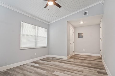 Casa en venta en Apopka, Florida, 3 dormitorios, 124.86 m2 № 1917314 - foto 3